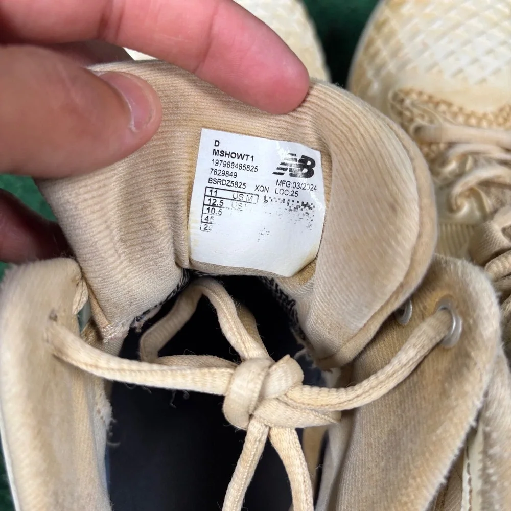 New Balance 4040v6 Metal Baseball Cleats Mens 11 Cream Gold MSHOWT1 Mid Cut